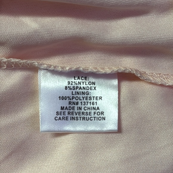 Shannon Ford New York Pink Lace Blouse Top Size 2X Ruffle Sleeves Stretchy 2X - Picture 10 of 11